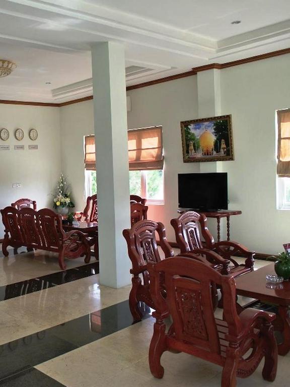 Myat Thinzar Hotel Oattara Thiri Buitenkant foto